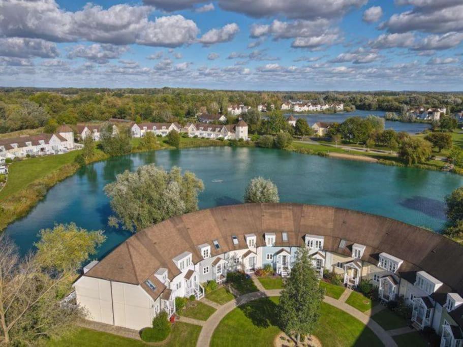 Charming Lake House Nature Retreat In Cotswold Water Park, South Cerney Near Cirencester Exterior foto